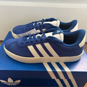 Adidas Men's Royal Blue and White Sneakers